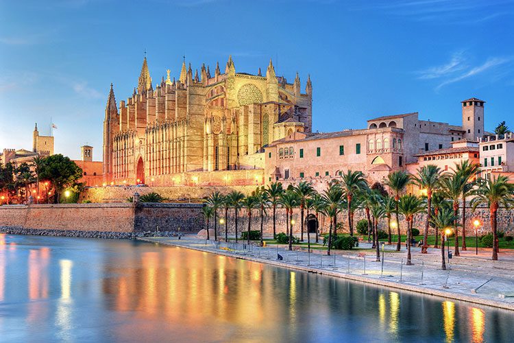 Palma de Mallorca, Cathedral