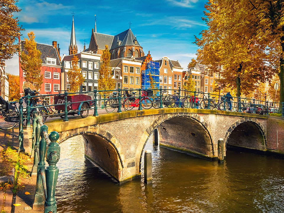 travel amsterdam canal