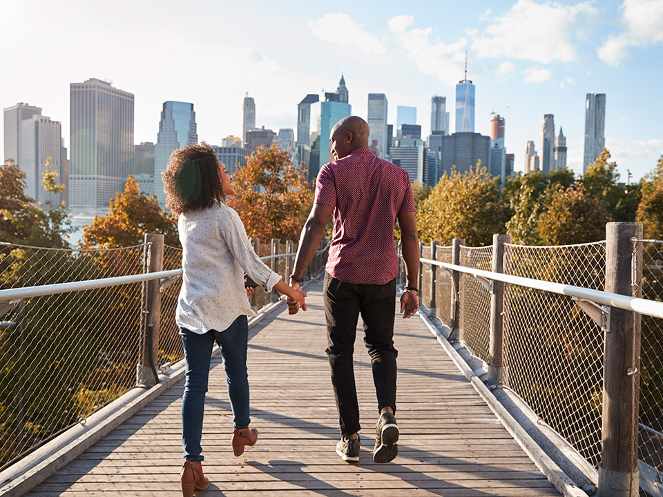 couple walking in New York