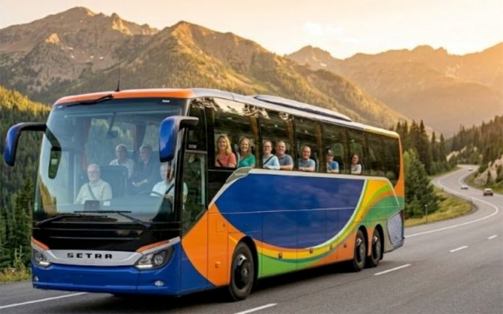 Top Benefits of Booking a Peoria Charter Illinois Service for Long-Distance Trips transport bus on the road